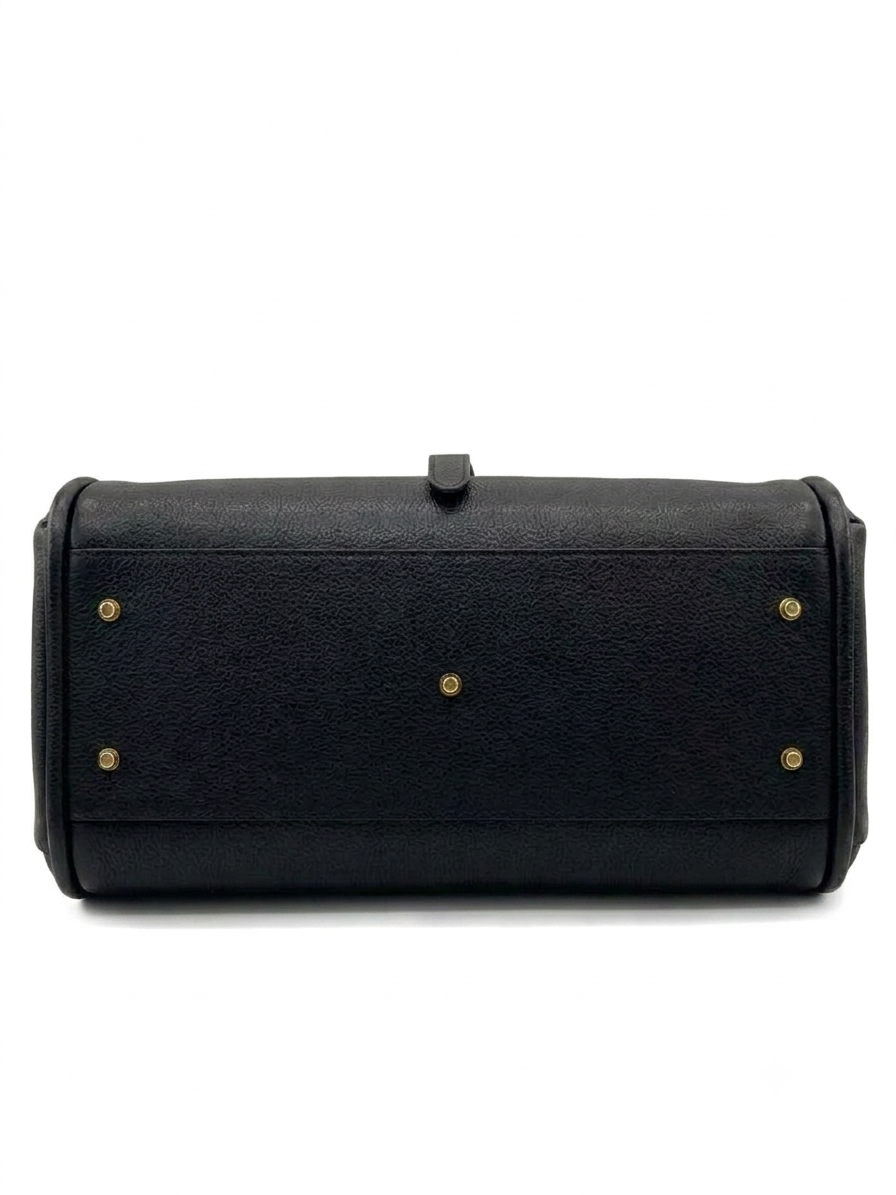 Borsa in vera pelle martellata con interno a contrasto